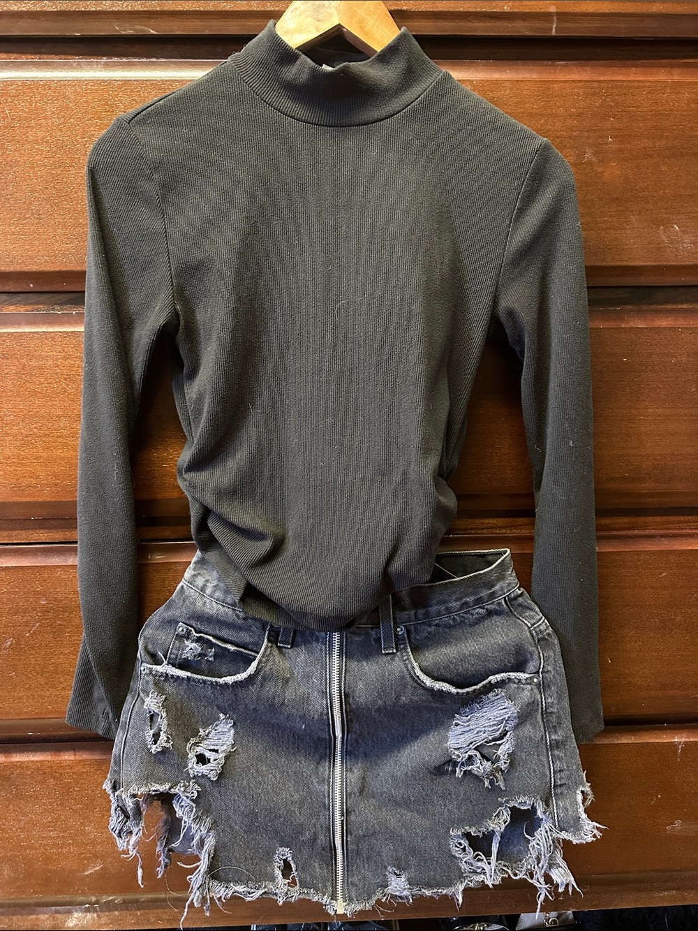 Black Ribbed Mock Neck Long Sleeve Top